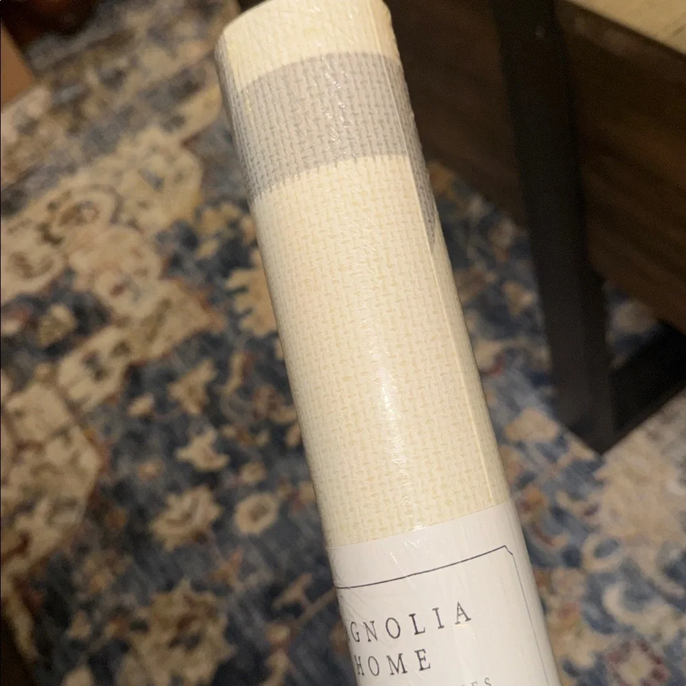 Magnolia Home by Joanna Gaines Wall Covering ME1555 Woven Trellis Wallpaper (1)